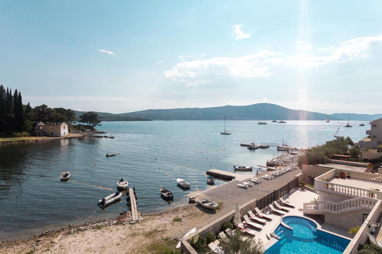 Apartments Lungomare Тиват Екстер'єр фото
