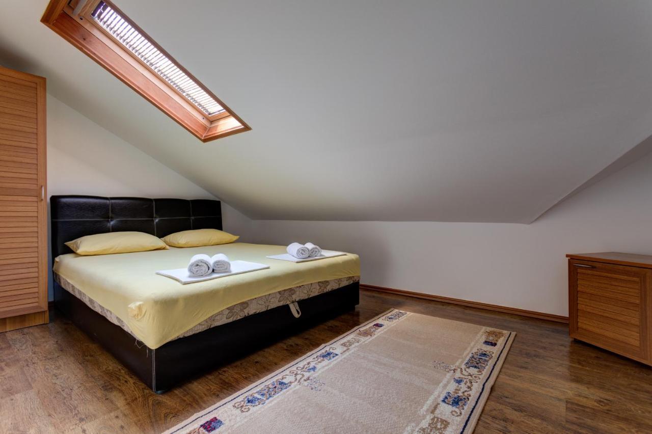Apartments Lungomare Тиват Екстер'єр фото