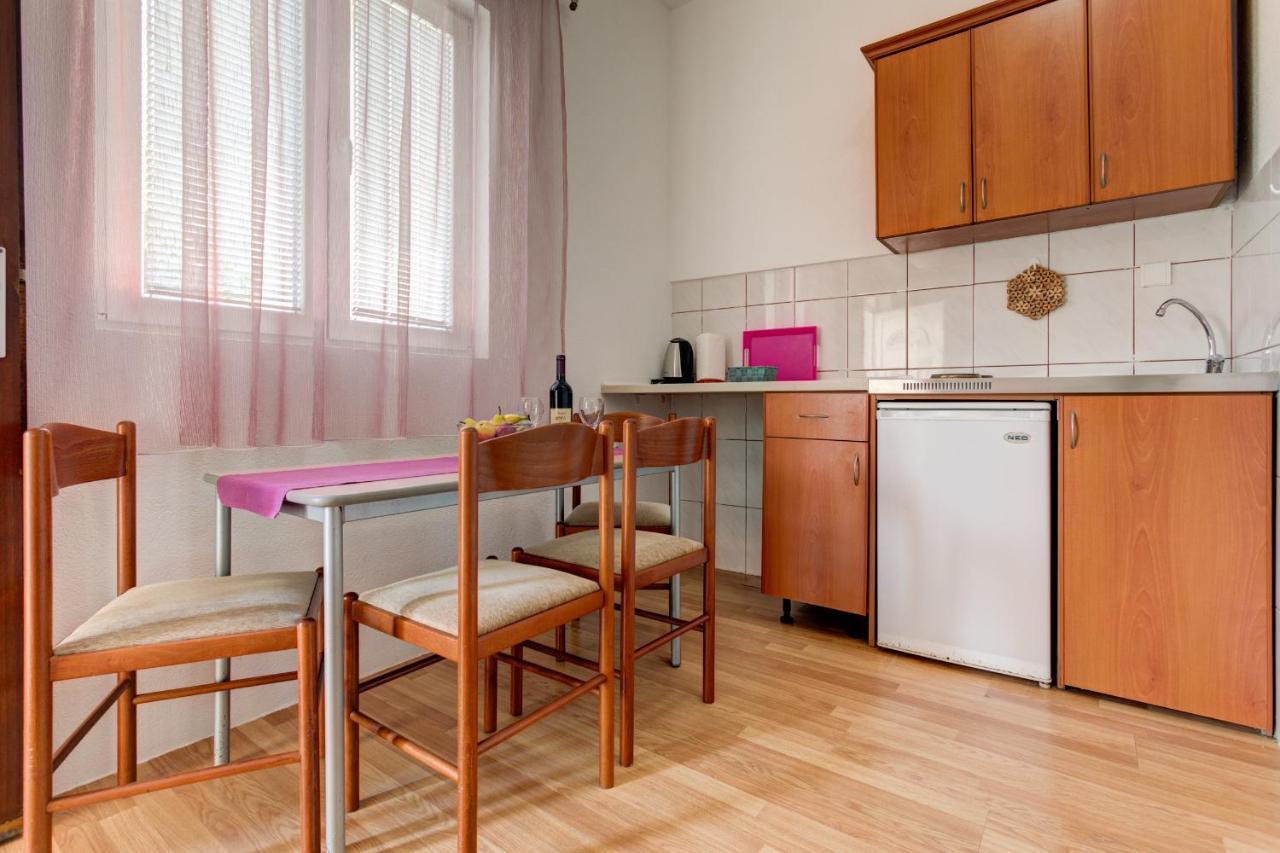 Apartments Lungomare Тиват Екстер'єр фото
